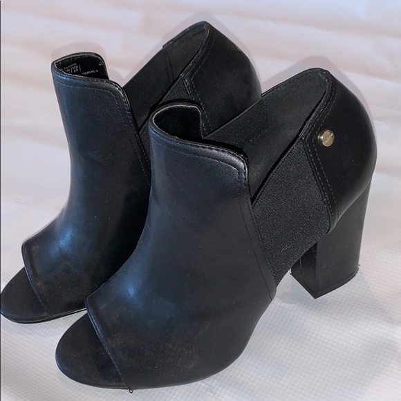 Black Calvin Klein Heels - Picture 1 of 3